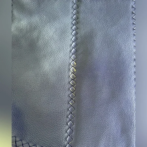 BOTTEGA VENETA Bottega Veneta intrecciato purple leather extra large bag. - Picture 5 of 11